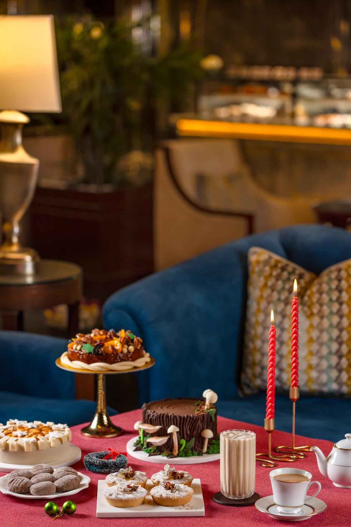 فندق وريزدنس ذا ليلا أمبيانس جوروجرام غورغاون المظهر الخارجي الصورة A Christmas pudding